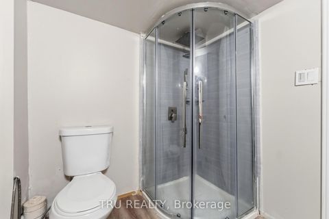 Photo 24 at 950 Meadowlands Drive, Nepean (Carleton Heights), Ottawa