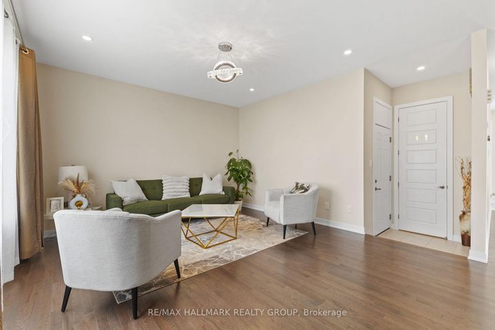 Photo 9 at 360 Peninsula Road, Nepean (Heritage Park), Ottawa