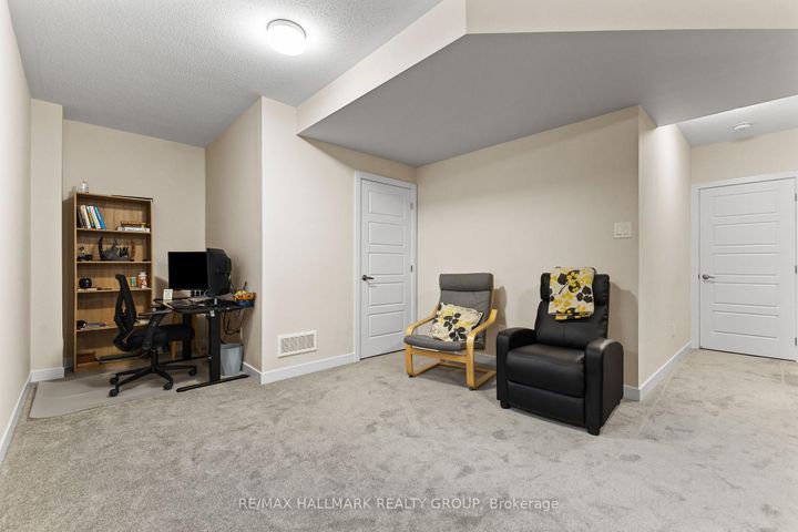 Photo 27 at 360 Peninsula Road, Nepean (Heritage Park), Ottawa