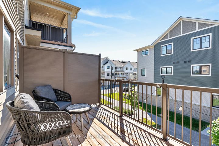 Photo 12 at 369 Olivenite Private, Nepean (Heritage Park), Ottawa