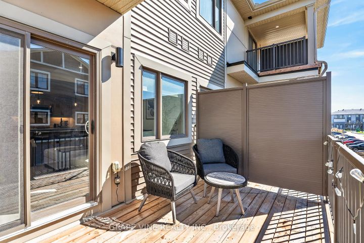 Photo 13 at 369 Olivenite Private, Nepean (Heritage Park), Ottawa