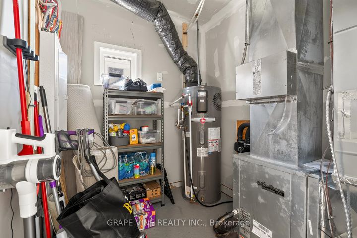 Photo 21 at 369 Olivenite Private, Nepean (Heritage Park), Ottawa