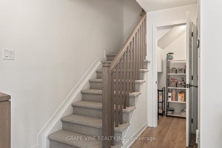 Photo 22 at 369 Olivenite Private, Nepean (Heritage Park), Ottawa