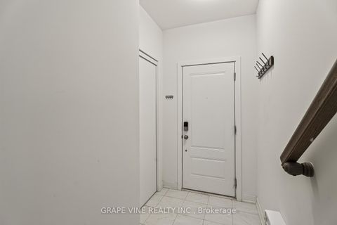 Photo 4 at 369 Olivenite Private, Nepean (Heritage Park), Ottawa