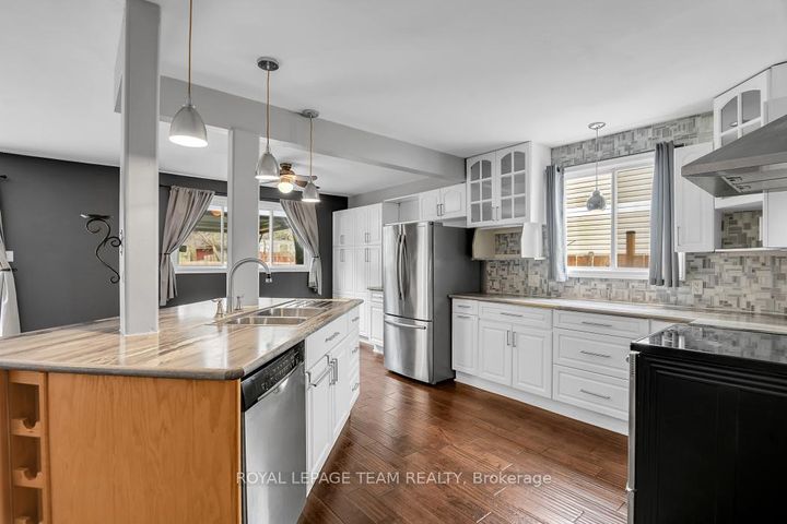 Photo 7 at 87 Grady Crescent, Nepean (Sheahan Estates/Trend Village), Ottawa