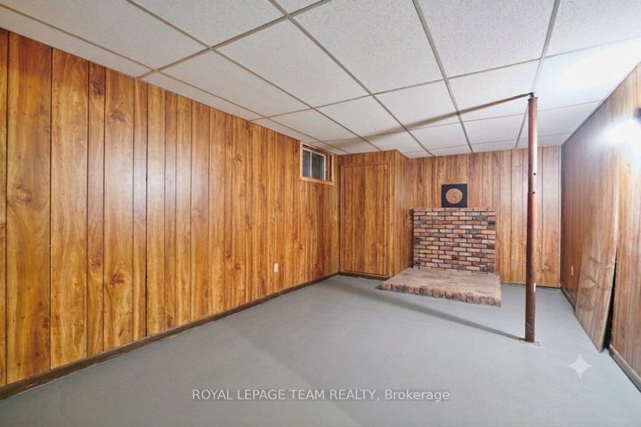 Photo 17 at 87 Grady Crescent, Nepean (Sheahan Estates/Trend Village), Ottawa