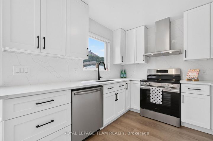Photo 18 at 191 Windhurst Drive, Nepean (Barrhaven East), Ottawa