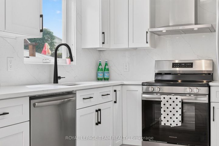 Photo 19 at 191 Windhurst Drive, Nepean (Barrhaven East), Ottawa