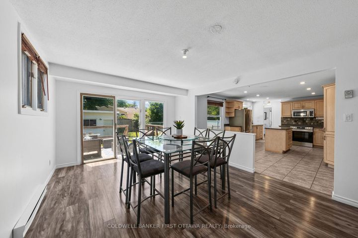 Photo 14 at 12 Bradgate Drive, Nepean (Briargreen), Ottawa