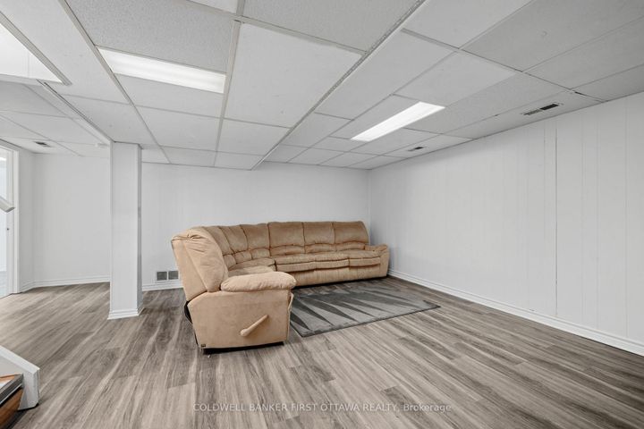 Photo 26 at 12 Bradgate Drive, Nepean (Briargreen), Ottawa