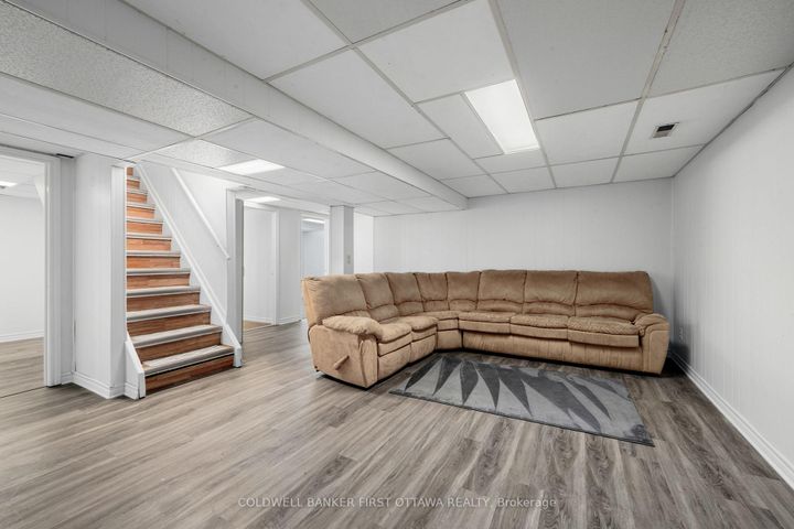 Photo 27 at 12 Bradgate Drive, Nepean (Briargreen), Ottawa