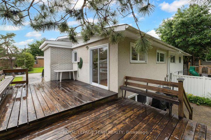 Photo 28 at 40 Woodmount Crescent, Nepean (Borden Farm/Stewart Farm/Carleton Heights/Parkwood Hills), Ottawa
