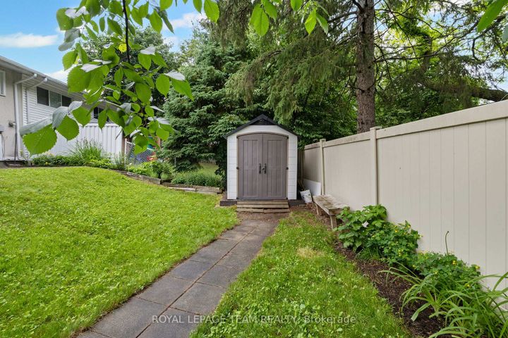 Photo 30 at 40 Woodmount Crescent, Nepean (Borden Farm/Stewart Farm/Carleton Heights/Parkwood Hills), Ottawa
