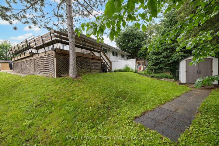 Photo 32 at 40 Woodmount Crescent, Nepean (Borden Farm/Stewart Farm/Carleton Heights/Parkwood Hills), Ottawa