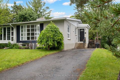 Photo 0 at 40 Woodmount Crescent, Nepean (Borden Farm/Stewart Farm/Carleton Heights/Parkwood Hills), Ottawa