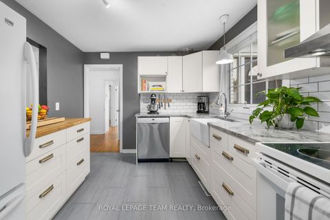 Photo 6 at 40 Woodmount Crescent, Nepean (Borden Farm/Stewart Farm/Carleton Heights/Parkwood Hills), Ottawa
