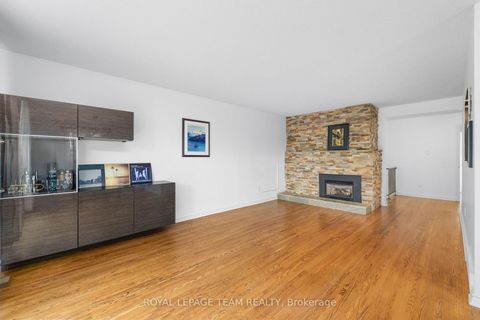 Photo 11 at 40 Woodmount Crescent, Nepean (Borden Farm/Stewart Farm/Carleton Heights/Parkwood Hills), Ottawa