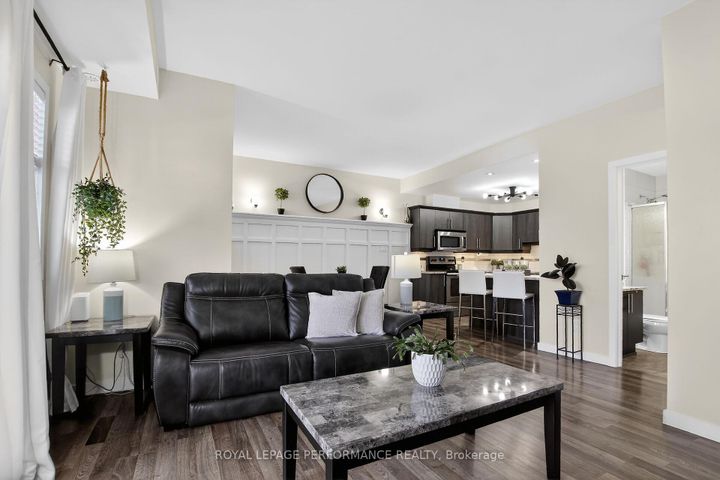 Photo 21 at B - 135 Harthill Way, Nepean (Heritage Park), Ottawa