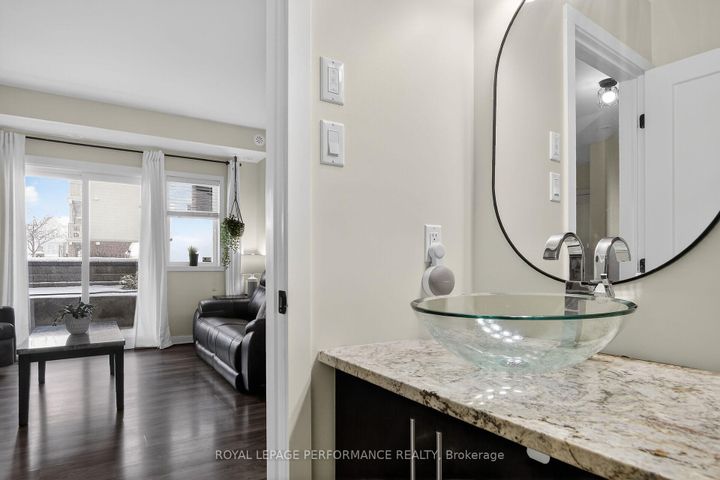 Photo 27 at B - 135 Harthill Way, Nepean (Heritage Park), Ottawa