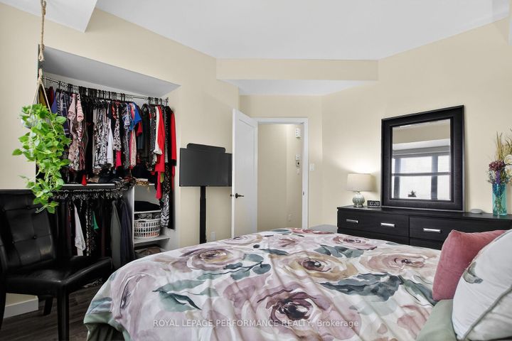 Photo 31 at B - 135 Harthill Way, Nepean (Heritage Park), Ottawa