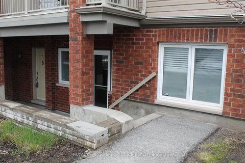 Photo 2 at B - 135 Harthill Way, Nepean (Heritage Park), Ottawa