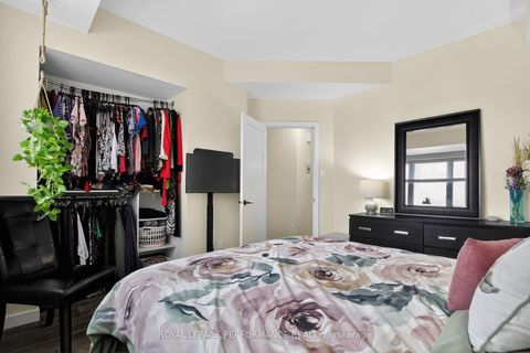 Photo 31 at B - 135 Harthill Way, Nepean (Heritage Park), Ottawa