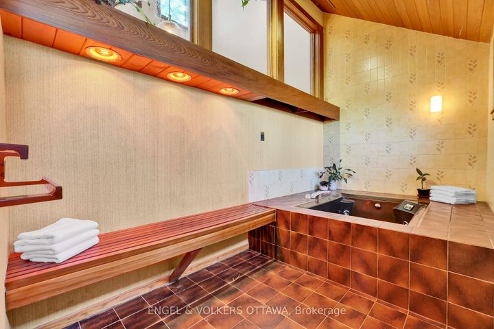 Photo 23 at 7 Mid Pines Grove, Nepean (Cedar Hill/Orchard Estates), Ottawa