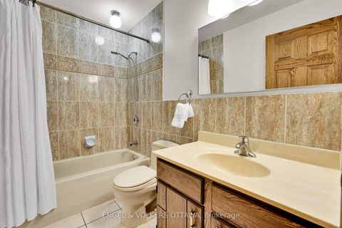 Photo 15 at 7 Mid Pines Grove, Nepean (Cedar Hill/Orchard Estates), Ottawa