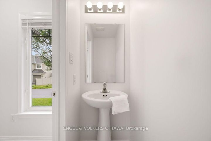 Photo 6 at 270 Espin Heights, Nepean (Stonebridge), Ottawa