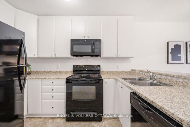Photo 8 at 270 Espin Heights, Nepean (Stonebridge), Ottawa