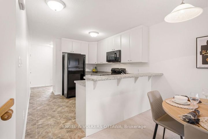 Photo 10 at 270 Espin Heights, Nepean (Stonebridge), Ottawa