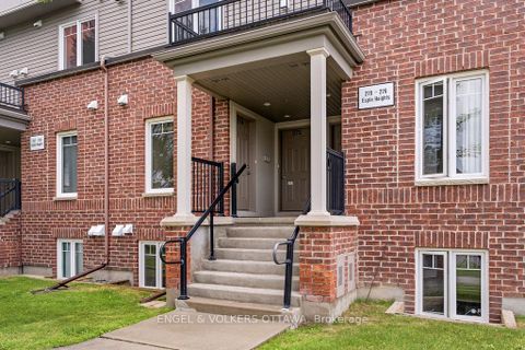 Photo 2 at 270 Espin Heights, Nepean (Stonebridge), Ottawa
