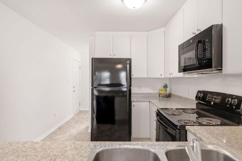 Photo 9 at 270 Espin Heights, Nepean (Stonebridge), Ottawa