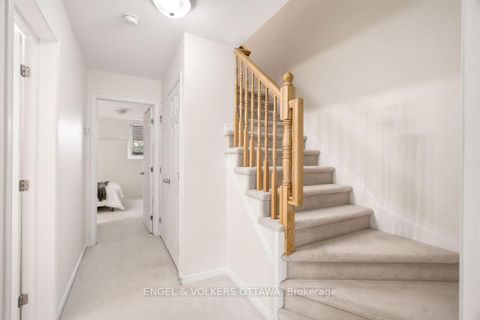 Photo 16 at 270 Espin Heights, Nepean (Stonebridge), Ottawa