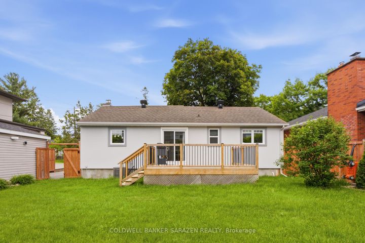 Photo 2 at 79 St Claire Avenue, Nepean (Meadowlands/St. Claire Gardens), Ottawa