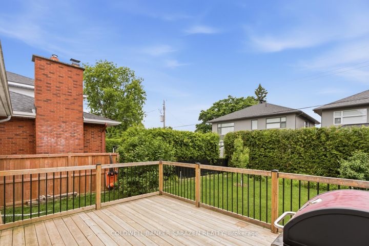 Photo 8 at 79 St Claire Avenue, Nepean (Meadowlands/St. Claire Gardens), Ottawa