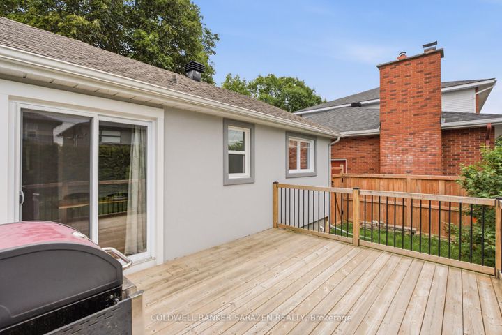 Photo 10 at 79 St Claire Avenue, Nepean (Meadowlands/St. Claire Gardens), Ottawa