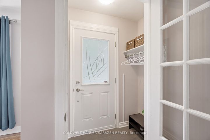 Photo 11 at 79 St Claire Avenue, Nepean (Meadowlands/St. Claire Gardens), Ottawa
