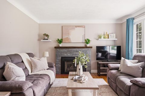 Photo 16 at 79 St Claire Avenue, Nepean (Meadowlands/St. Claire Gardens), Ottawa