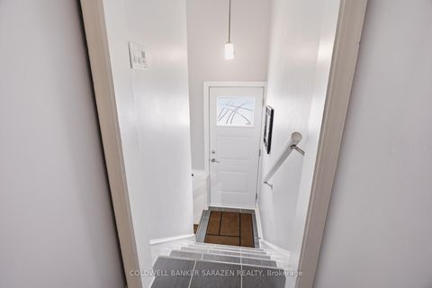 Photo 31 at 79 St Claire Avenue, Nepean (Meadowlands/St. Claire Gardens), Ottawa