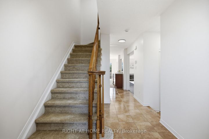 Photo 3 at 644 Kilbirnie Drive, Nepean (Stonebridge), Ottawa