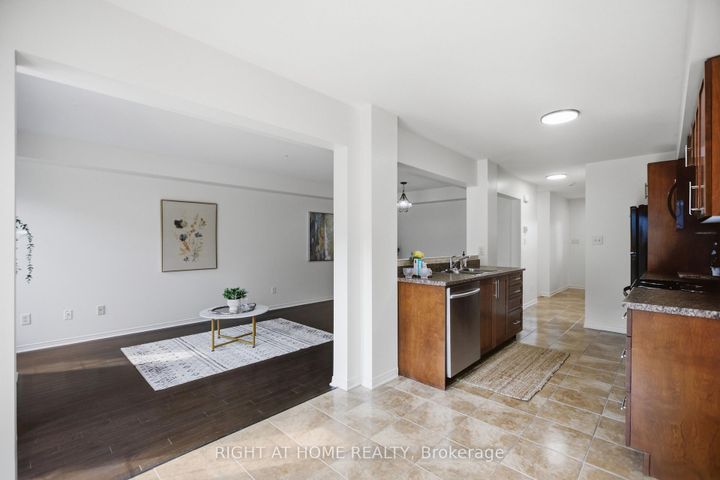 Photo 18 at 644 Kilbirnie Drive, Nepean (Stonebridge), Ottawa