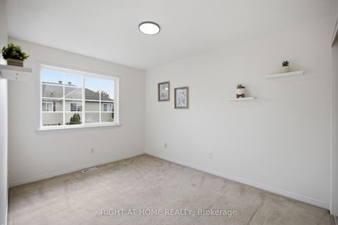 Photo 29 at 644 Kilbirnie Drive, Nepean (Stonebridge), Ottawa