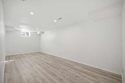 Photo 38 at 644 Kilbirnie Drive, Nepean (Stonebridge), Ottawa