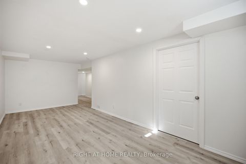 Photo 39 at 644 Kilbirnie Drive, Nepean (Stonebridge), Ottawa