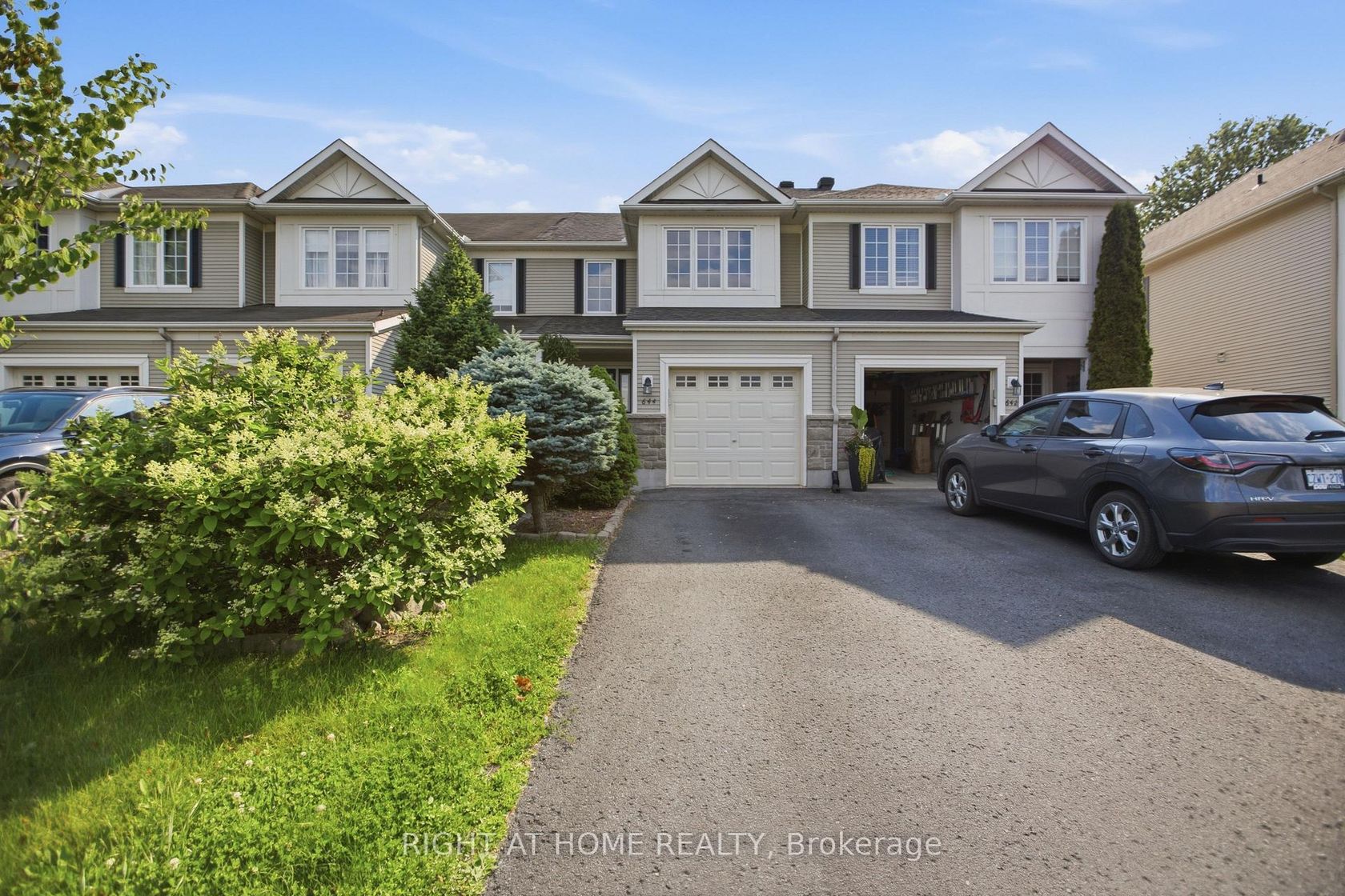 644 Kilbirnie Drive, Nepean (Stonebridge), Ottawa 