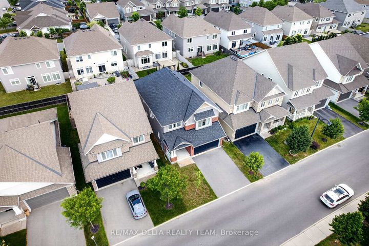 Photo 3 at 2834 Grand Canal Street, Nepean (Half Moon Bay), Ottawa
