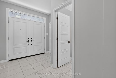 Photo 5 at 2834 Grand Canal Street, Nepean (Half Moon Bay), Ottawa