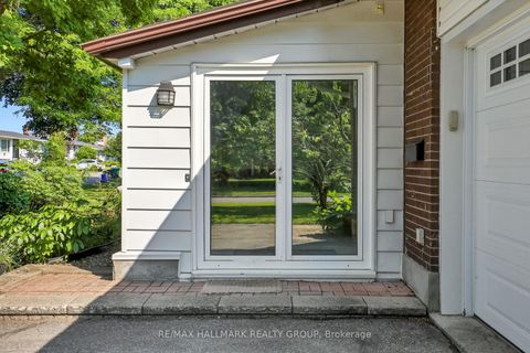 Photo 2 at 37 Lyall Street, Nepean (City View/Skyline/Fisher Heights/Parkwood Hills), Ottawa