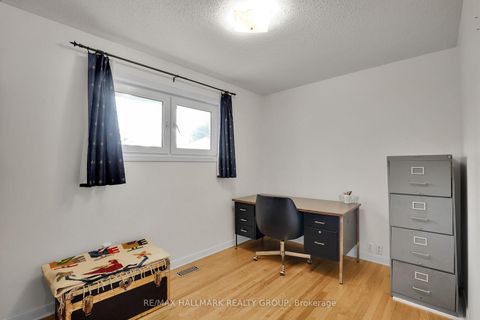 Photo 17 at 37 Lyall Street, Nepean (City View/Skyline/Fisher Heights/Parkwood Hills), Ottawa